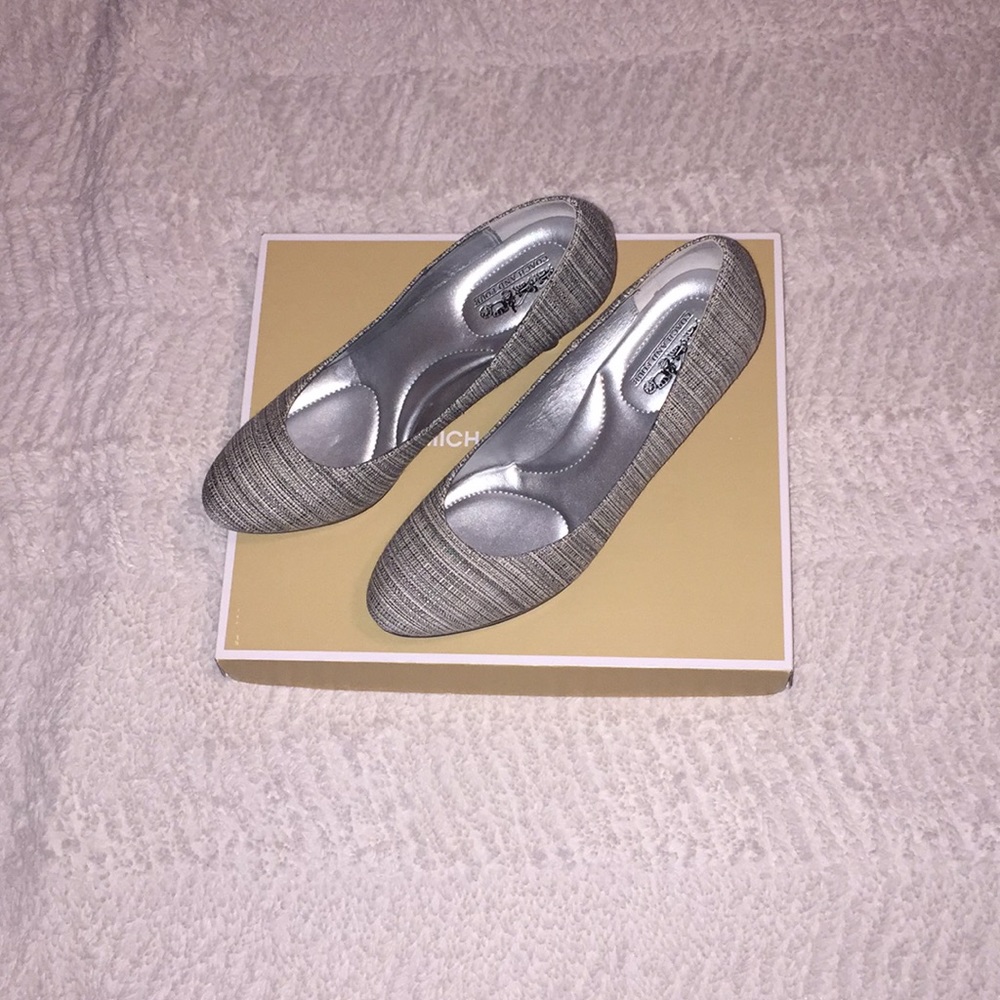 NWOB, Coach high heels shoes size 8 1/2 - Picture 4 of 8